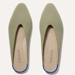 Rothy’s Almond Demi, 9.5 in Cedar